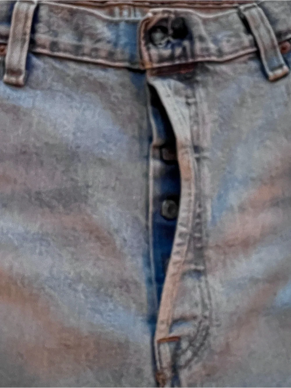 Levi's 501 Men's Light Blue Denim Shorts W36 L9 buttonfly.